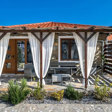 Apartament Petra *