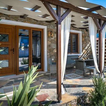 Petra Skala Potamia (Thasos)